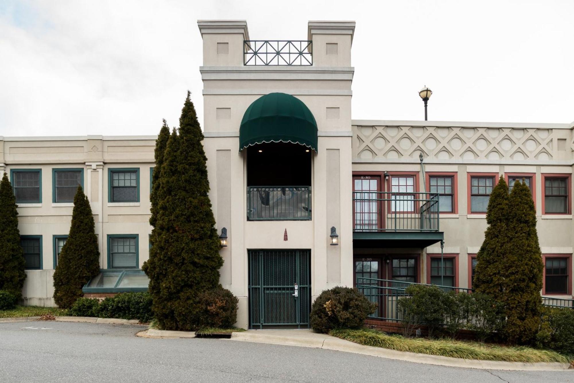 The Easy Spot Dt Parking Villa Asheville Esterno foto